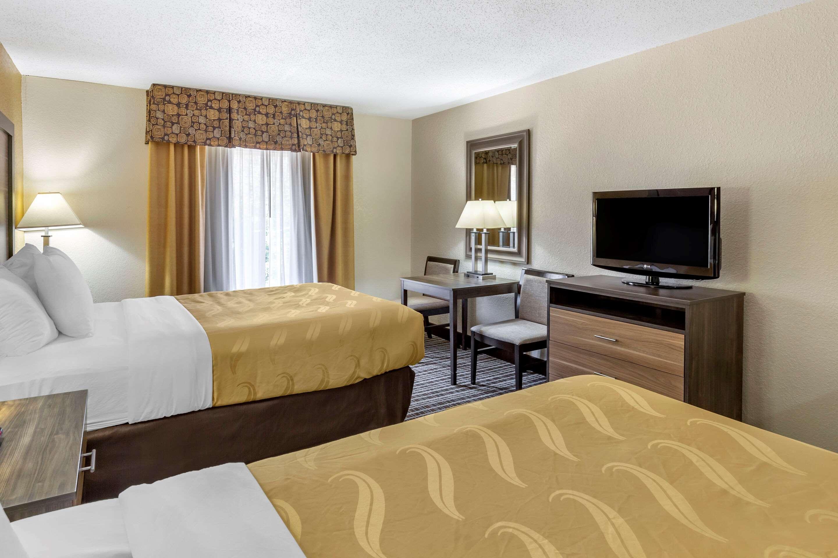 Quality Inn & Suites - Greensboro-High Point Exterior photo
